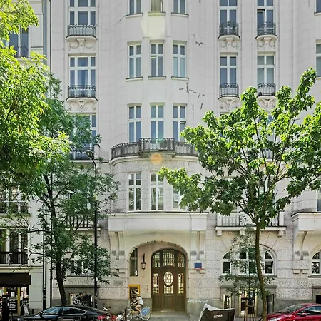 Luxury 60 * Varsovie