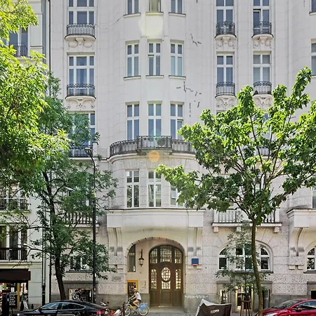 Luxury 60 * Варшава